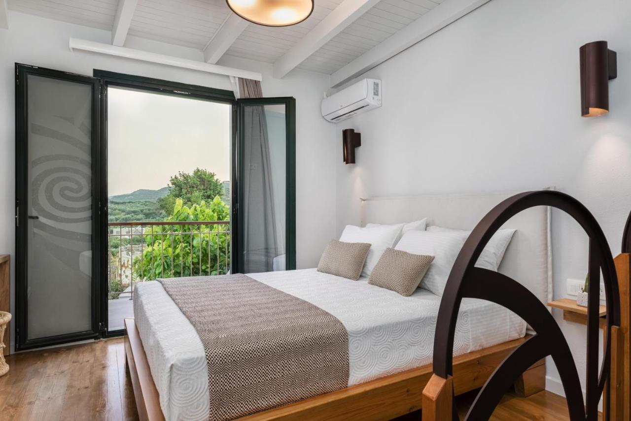 Kamares Sanctuaries Apartment คอลิมวาริออน ภายนอก รูปภาพ