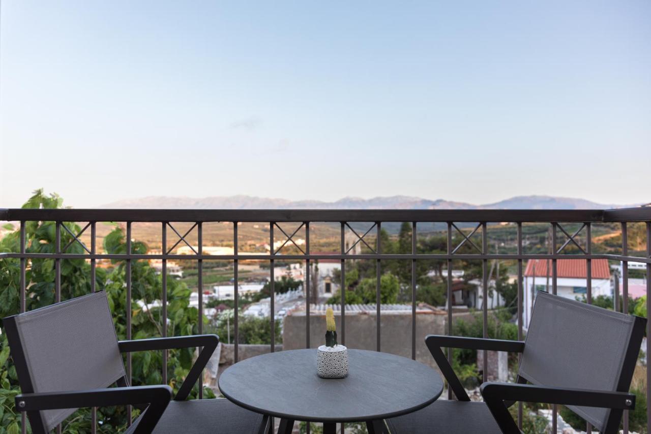 Kamares Sanctuaries Apartment คอลิมวาริออน ภายนอก รูปภาพ