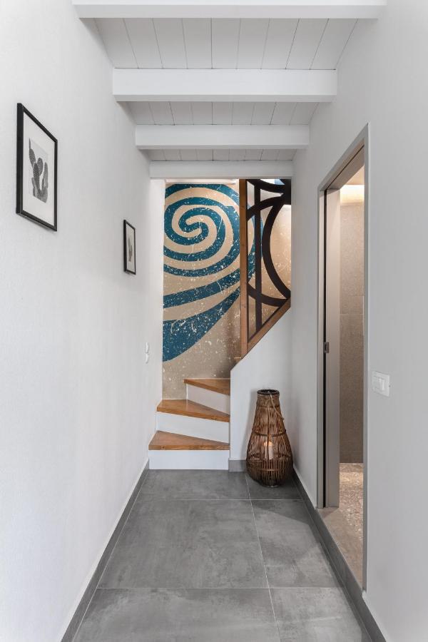 Kamares Sanctuaries Apartment คอลิมวาริออน ภายนอก รูปภาพ